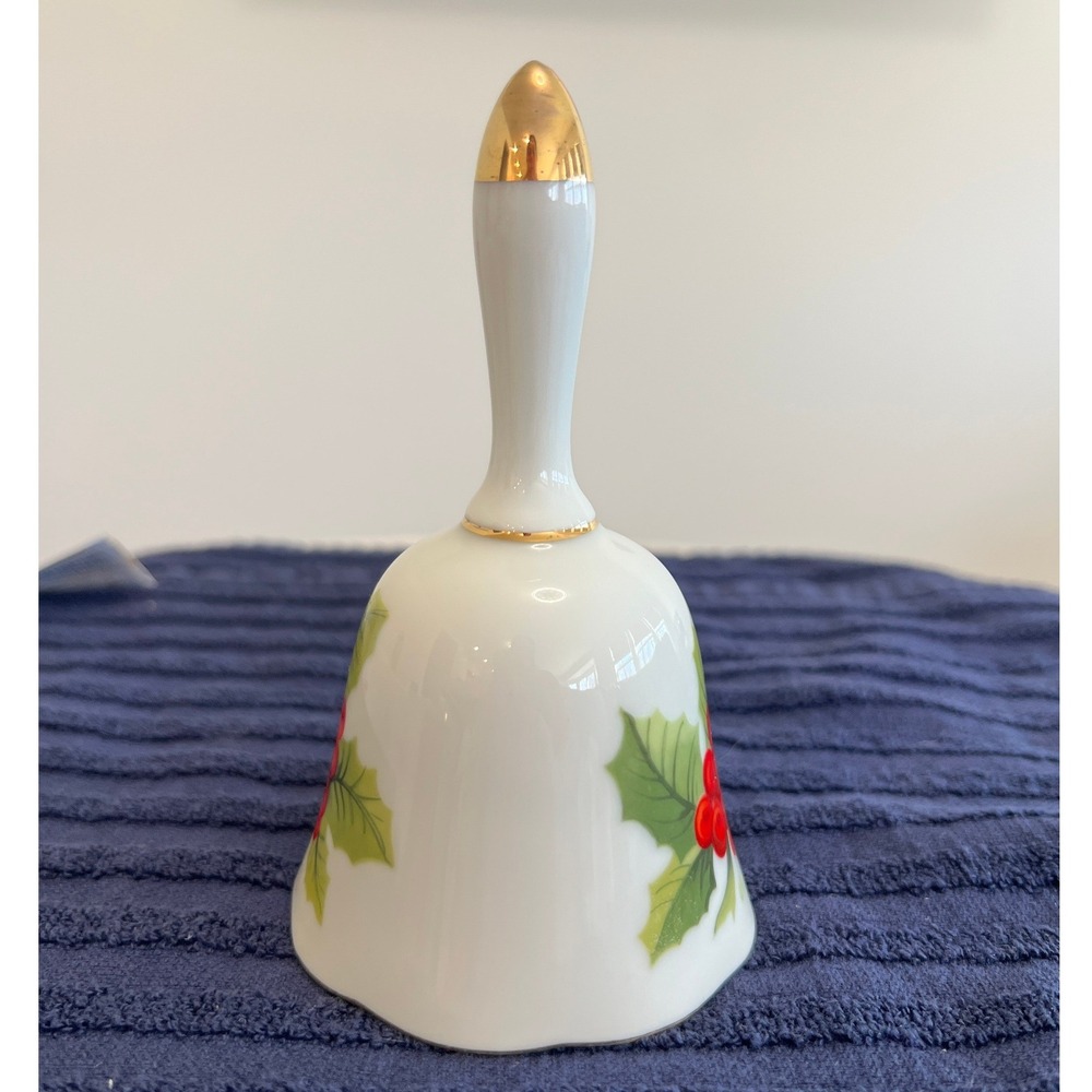 Vtg Porcelain Christmas Bell Holly Berries Milk Glass Holiday Retro Decor - Picture 2 of 8